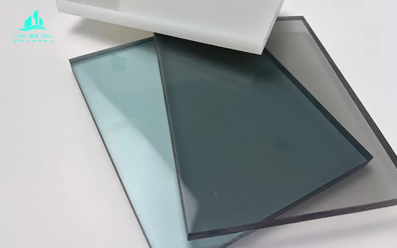 Solid clear and opal polycarbonate sheet